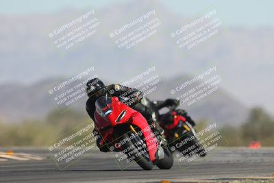 media/Oct-26-2025-Race Pace (Sun) [[c1447ca738]]/Non Verified (1st 20 Minutes of every Hour)/4-Turn 14 (1110am)/